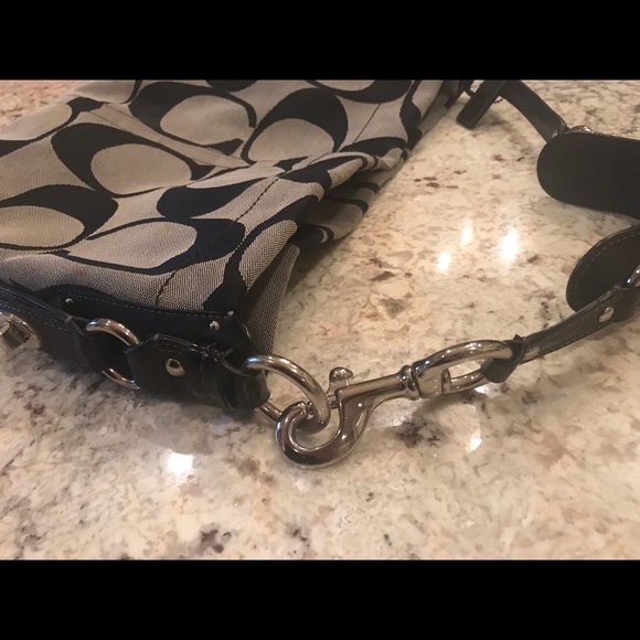 Authentic Coach purse - Picture 3 of 4